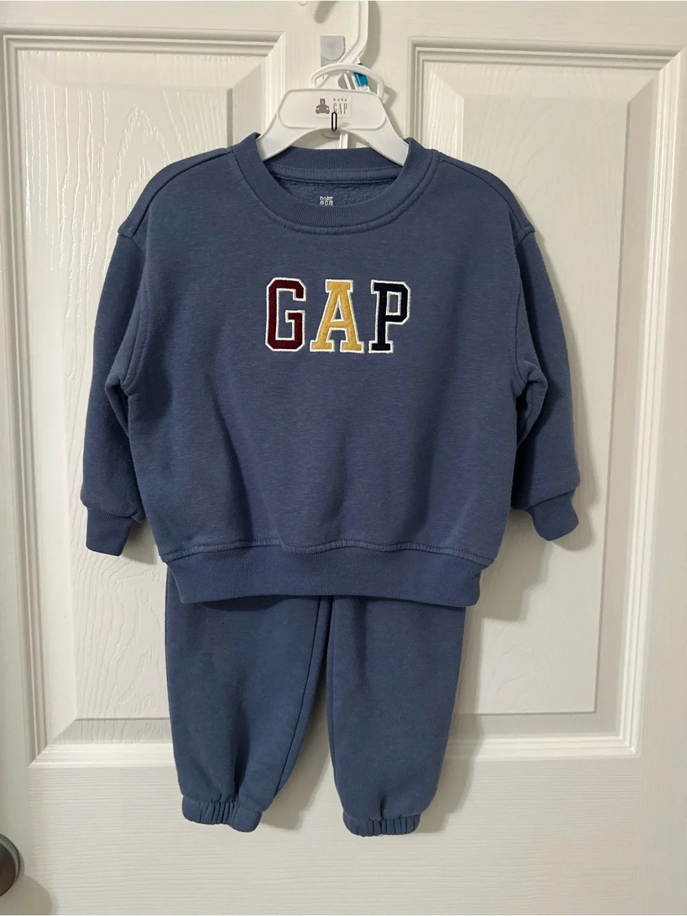 GAP Kids Dusty Blue Sweatshirt And Fleece Jogger Pants Set